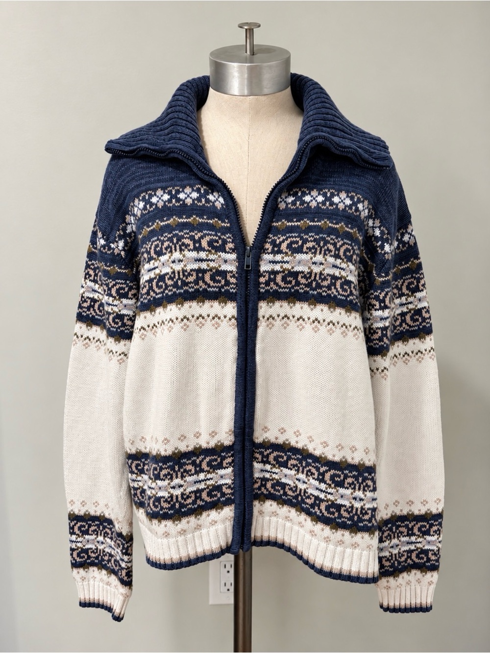 Tiara Navy and Cream Fair Isle Zip-Up Sweater Cardigan